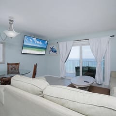 Jellyfish Cove 1BR Condo at The Summit w/ Oceanfront Views, Balcony, Pools, Sleeps 5 | Daily Access to Local Activity Inclusions