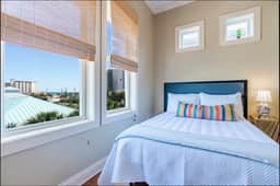 SeaEsta Luxe Retreat 4BR Home in Panama Dunes w/ Pool, Walk to Beach, Sleeps 12 | Daily Access to Local Activity Opportunities - Image 5