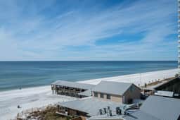 Coastal Bliss and Beachfront Resort Oasis for 5! - Image 5
