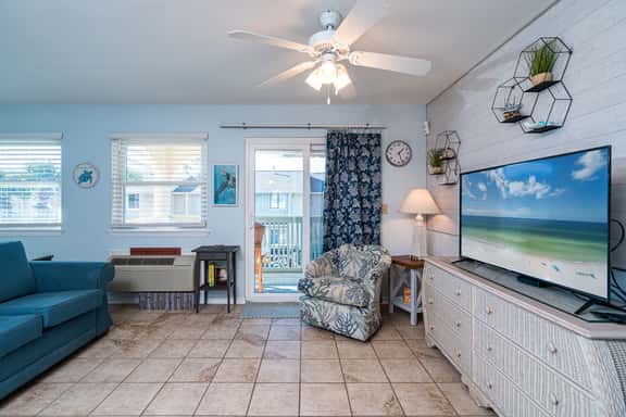 The Turtle Nest Studio Condo in Gulf Highlands w/ Pools, Beach Access, Balcony, Sleeps 3 | Daily Access to Local Activity Experiences - Image 1