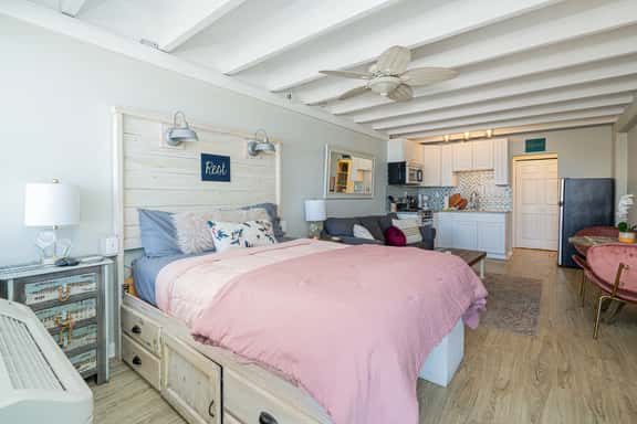 Coral Cove Beachfront Studio Condo w/ Ocean Views, Pool Access, Sleeps 3 | Enjoy Included Local Activities Each Day - Image 1