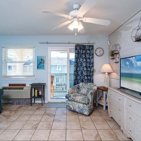 The Turtle Nest Studio Condo in Gulf Highlands w/ Pools, Beach Access, Balcony, Sleeps 3 | Daily Access to Local Activity Experiences - Image 1