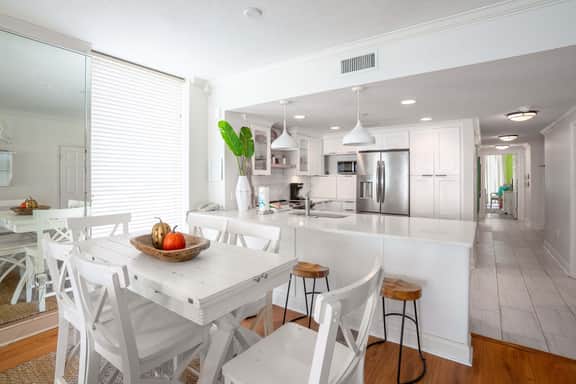 Majestic Sunset Gulf-Front Condo at Majestic Beach Resort w/ Balcony, Pools, Sleeps 8 | Daily Access to Curated Local Activities - Image 4
