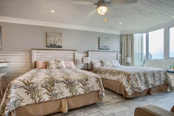 Seaside Villa Ocean View Studio at Top of the Gulf w/ Pool, Beach Access, Sleeps 4 | Daily Access to Local Activity Experiences - Image 4