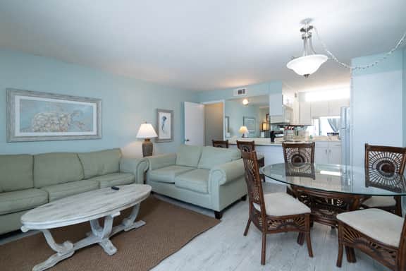 Jellyfish Cove 1BR Condo at The Summit w/ Oceanfront Views, Balcony, Pools, Sleeps 5 | Daily Access to Local Activity Inclusions - Image 3