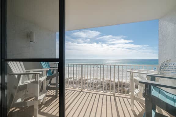 Edgewater Oasis Beachfront Condo at Edgewater Resort w/ Pools, Golf, Hot Tubs, Sleeps 5 | Enjoy Access to Local Activities Daily - Image 2