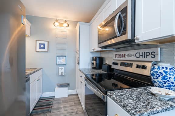 Mariner’s Retreat Condo at The Summit w/ Ocean Views, Balcony, Pools, Sleeps 4 | Enjoy Daily Access to Local Activity Experiences - Image 5