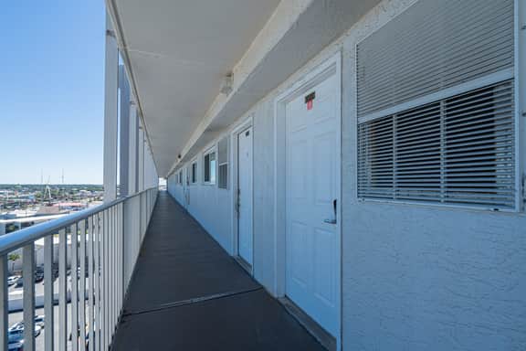 Mariner’s Retreat Condo at The Summit w/ Ocean Views, Balcony, Pools, Sleeps 4 | Enjoy Daily Access to Local Activity Experiences - Image 2