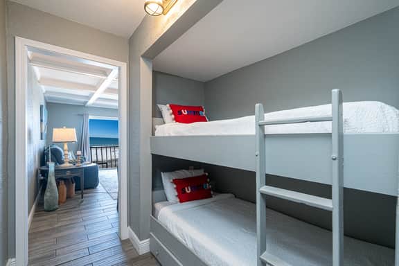 Mariner’s Retreat Condo at The Summit w/ Ocean Views, Balcony, Pools, Sleeps 4 | Enjoy Daily Access to Local Activity Experiences - Image 3